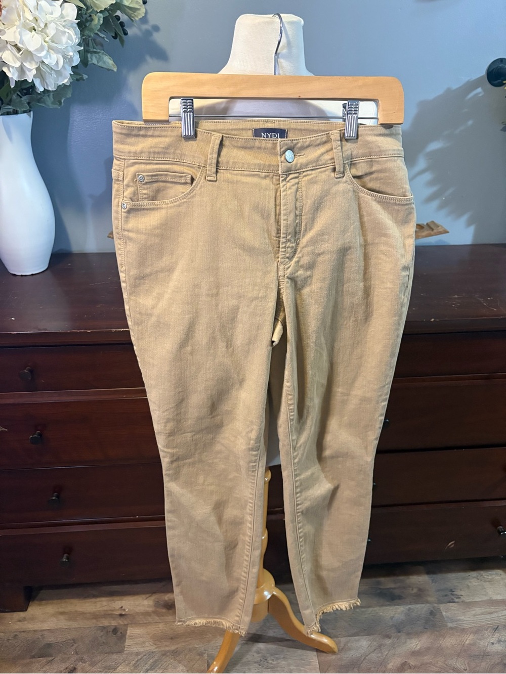 NYDJ Women's Tan Cropped Straight Jeans